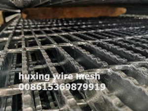 Hot Galvanized (900x5800mm) Welded Serrated Carbon Steel Grating Non-Slip Steel Bar Grating 